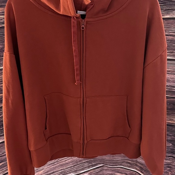 NWOT Women’s Gap Hoodie - Picture 5 of 5